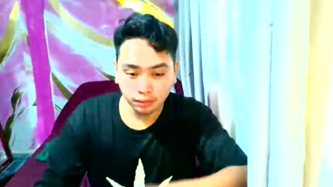 Snapshot of iconic_vince chatting on September 21, 12:29 pm iconic_vince online show from September 21, 12:29 pm