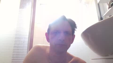 Snapshot of icorsc chatting on April 13, 10:54 am icorsc online show from April 13, 10:54 am