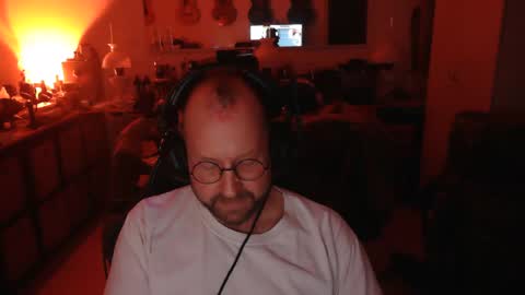 icum4ladies2021 online show from December 4, 12:20 am