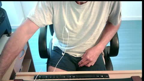 icumalot4you online show from June 11, 7:39 am