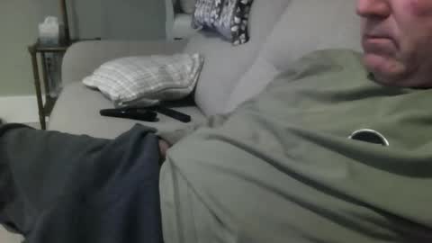 Snapshot of icumming chatting on April 20, 2:14 am icumming online show from April 20, 2:14 am