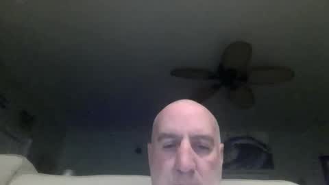 Snapshot of icumming chatting on May 1, 1:21 am icumming online show from May 1, 1:21 am