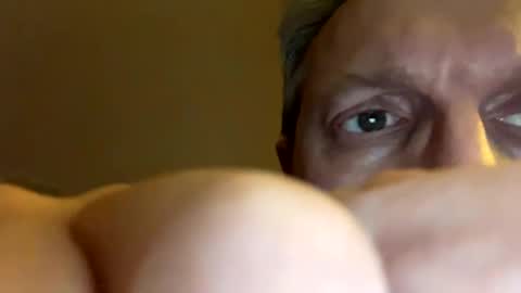 icums4u online show from December 3, 4:39 pm