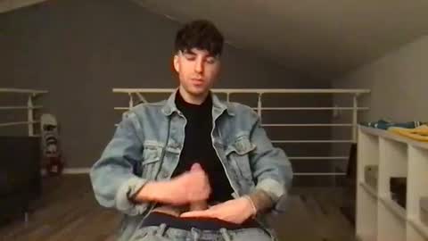 icyninesix online show from January 8, 10:06 pm