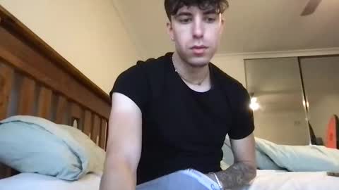 icyninesix online show from February 24, 3:33 am