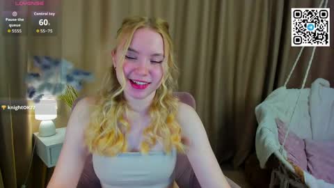 Snapshot of ida_lewiss chatting on May 5, 1:24 am Ida online show from May 5, 1:24 am