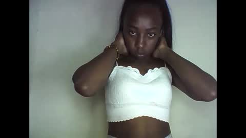ideal_01 online show from June 6, 7:29 pm