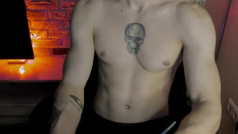 yo online show from May 7, 10:04 pm