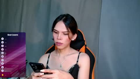 Snapshot of idontgive_afuck chatting on June 26, 2:38 am Lana But you can spell it backwards online show from June 26, 2:38 am