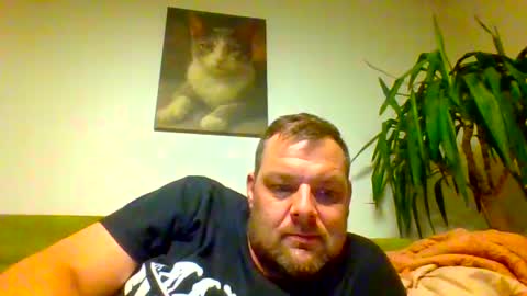 Snapshot of idotujsdaucg chatting on July 2, 9:32 pm idotujsdaucg online show from July 2, 9:32 pm