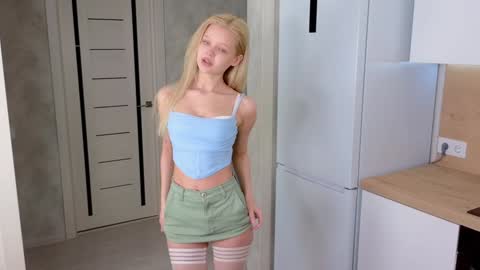 Lisa online show from January 15, 9:24 am