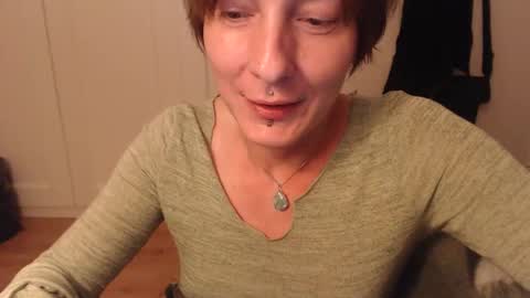 Snapshot of ifk_donkeysfr chatting on September 10, 5:13 pm Ifk Donkeys online show from September 10, 5:13 pm