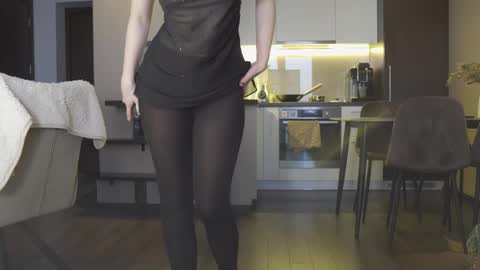 Belle online show from February 12, 3:27 pm