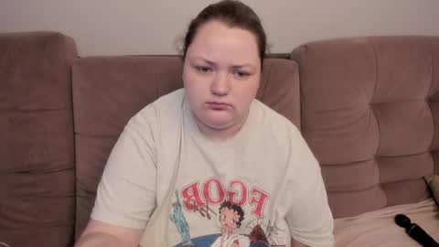 Snapshot of ihaveasecret_ chatting on July 8, 4:39 am Alice online show from July 8, 4:39 am
