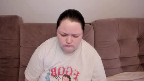 Snapshot of ihaveasecret_ chatting on July 9, 2:04 am Alice online show from July 9, 2:04 am