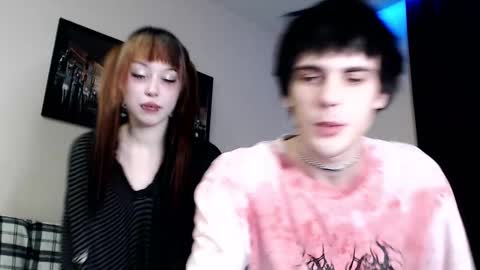 iiiiiiis online show from September 13, 3:45 pm