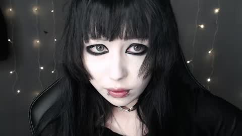 Snapshot of iiiiiiis chatting on April 16, 9:39 pm iiiiiiis online show from April 16, 9:39 pm