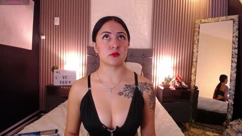 Isa online show from December 2, 1:24 pm