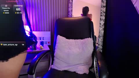 Isa online show from February 4, 4:08 pm