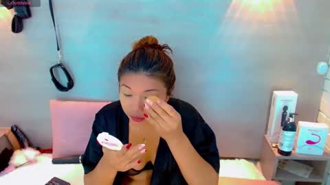 Snapshot of iisalombardi chatting on November 10, 8:24 am iisalombardi online show from November 10, 8:24 am