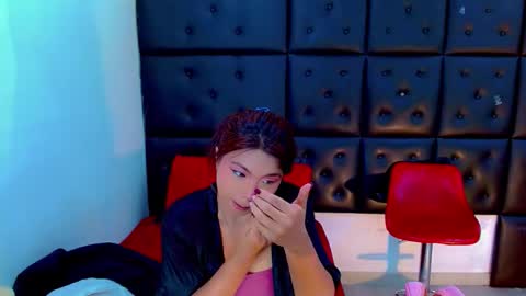 iisalombardi online show from February 28, 3:29 am