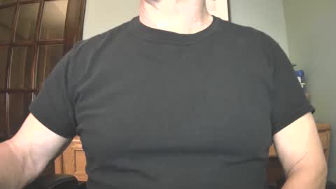 Snapshot of il_undercover chatting on December 26, 11:43 am il_undercover online show from December 26, 11:43 am