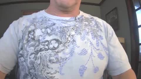 Snapshot of il_undercover chatting on March 2, 12:32 pm il_undercover online show from March 2, 12:32 pm