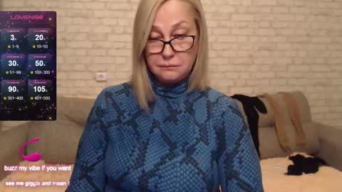 IlariaCetoi online show from January 6, 1:19 pm