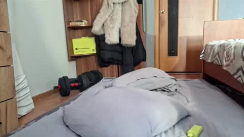 Snapshot of ilianamessersmith chatting on March 11, 5:24 am ShyLuna online show from March 11, 5:24 am