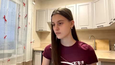 Sophie online show from March 10, 12:10 pm