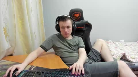 iliaskris online show from November 14, 11:57 pm