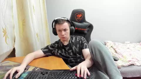 iliaskris online show from November 20, 1:39 am