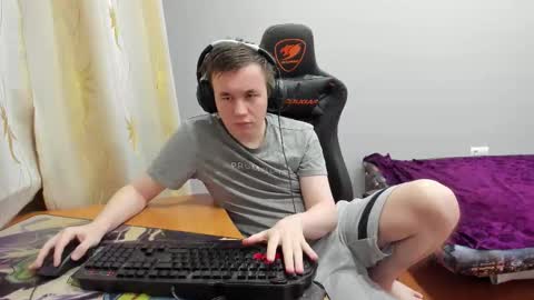 iliaskris online show from December 16, 3:22 am