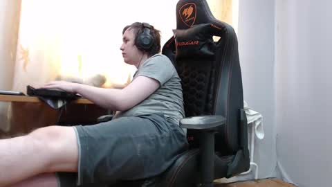 Snapshot of iliaskrisloveee chatting on February 16, 7:59 am lord online show from February 16, 7:59 am