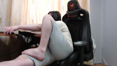 Snapshot of iliaskrisloveee chatting on February 18, 4:41 am lord online show from February 18, 4:41 am