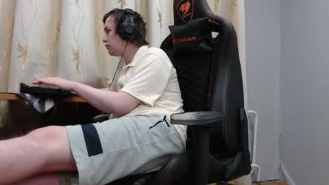 Snapshot of iliaskrisloveee chatting on February 21, 12:11 am lord online show from February 21, 12:11 am