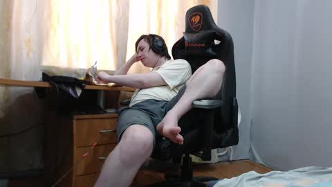 Snapshot of iliaskrisloveee chatting on March 12, 1:06 pm lord online show from March 12, 1:06 pm