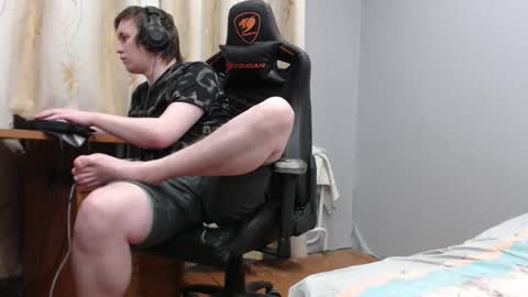 Snapshot of iliaskrisloveee chatting on March 17, 4:10 pm lord online show from March 17, 4:10 pm