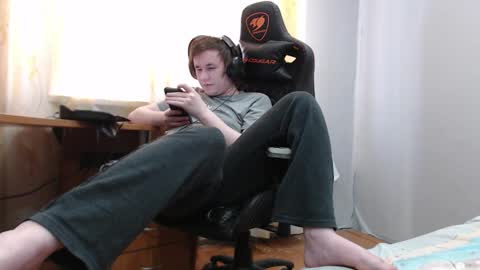 Snapshot of iliaskrisloveee chatting on March 19, 4:49 am lord online show from March 19, 4:49 am