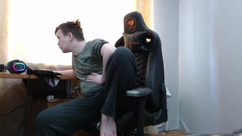 lord online show from June 8, 10:26 am