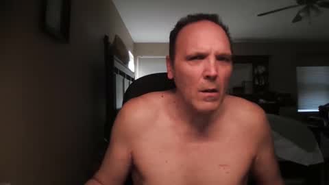 ilike2expose online show from March 9, 4:00 pm