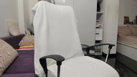 Bamby online show from October 25, 5:19 pm