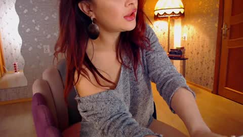 Snapshot of iliveinparadise chatting on February 4, 7:00 pm Adelia online show from February 4, 7:00 pm