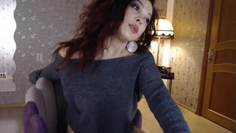 Snapshot of iliveinparadise chatting on February 9, 4:46 am Adelia online show from February 9, 4:46 am