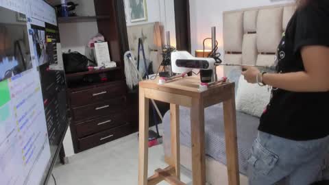 Snapshot of iliy_ chatting on December 17, 10:55 am ILY online show from December 17, 10:55 am