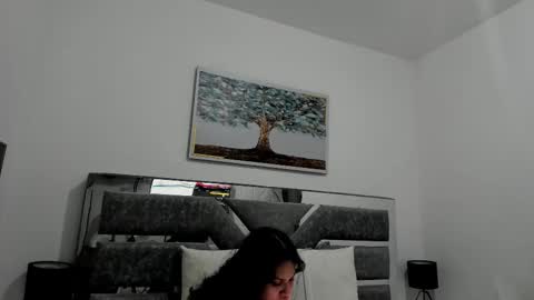 Snapshot of iliy_ chatting on November 5, 11:27 pm ILY online show from November 5, 11:27 pm