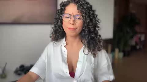 Kloe online show from October 28, 4:53 pm