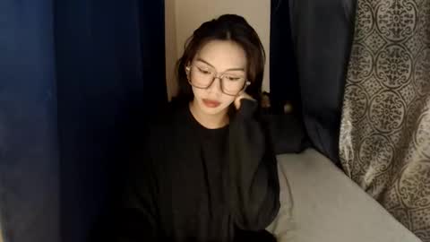 Snapshot of iloveyou28xx chatting on May 19, 8:20 am CALL ME JEN YOUR SWEET GIRL 3 online show from May 19, 8:20 am