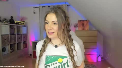 ilucyme online show from February 25, 7:01 pm