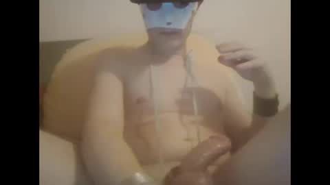 Snapshot of iluvhottenns chatting on December 19, 6:34 pm iluvhottenns online show from December 19, 6:34 pm